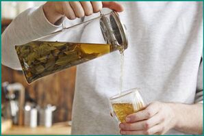 Drénken Kräutertee fir erektile Dysfunktion bei Männer
